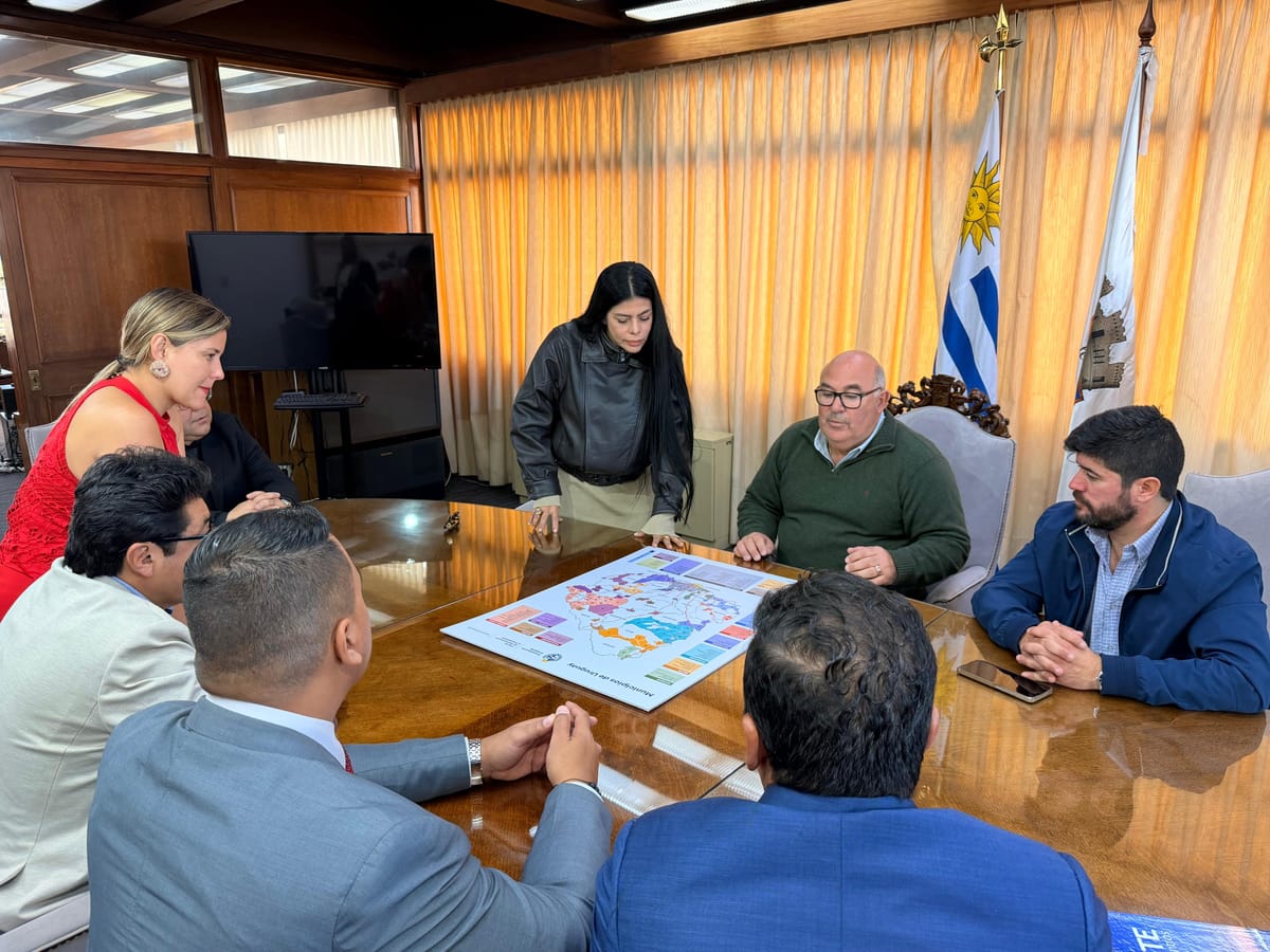 Grunauer llevó a Uruguay la recuperación integral del Centro Histórico de Quito