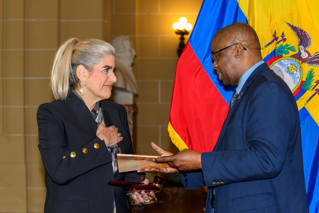 Mónica Palencia, una de las preferidas de Noboa, asume cargo en la OEA