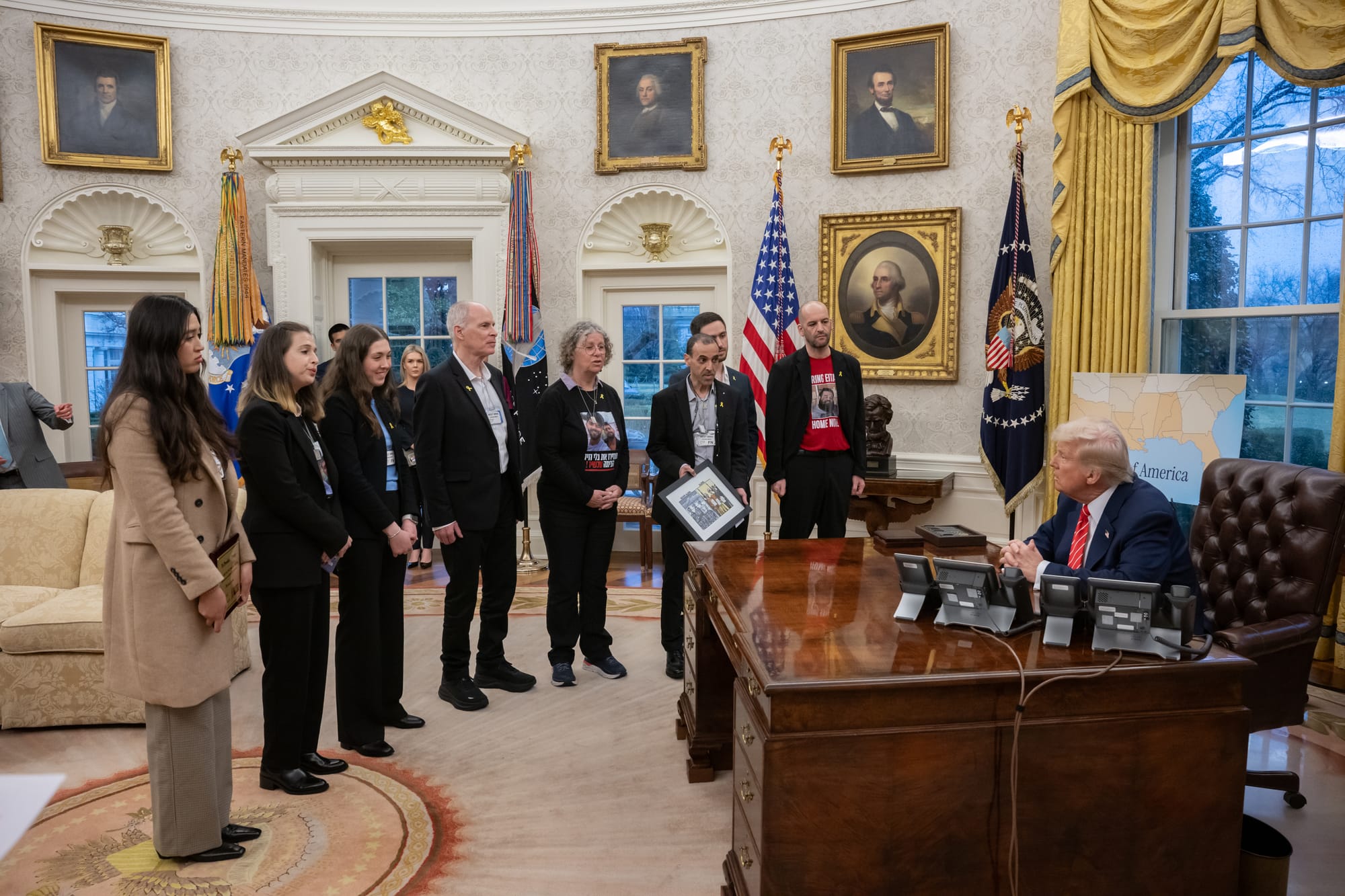 A Trump no le da miedo las alertas de riesgos de la IA